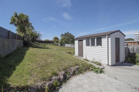 Photo of property in 16 Memorial Avenue, Parkside, Timaru, 7910