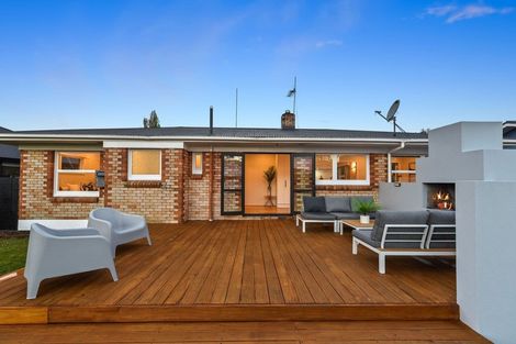 Photo of property in 15 Tudor Crescent, Chedworth, Hamilton, 3210