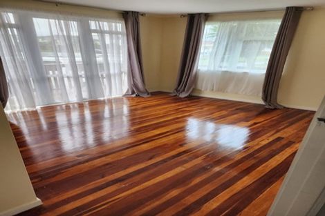 Photo of property in 6 Chadwick Crescent, Mangere East, Auckland, 2024