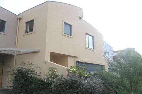 Photo of property in 12 Marina View, Paremata, Porirua, 5026