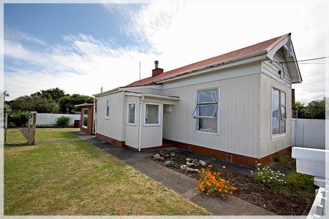 Photo of property in 11 Whittaker Street, Foxton, 4814
