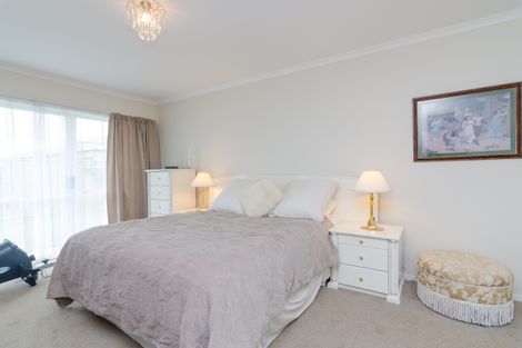 Photo of property in 10 Feist Street, Carterton, 5713