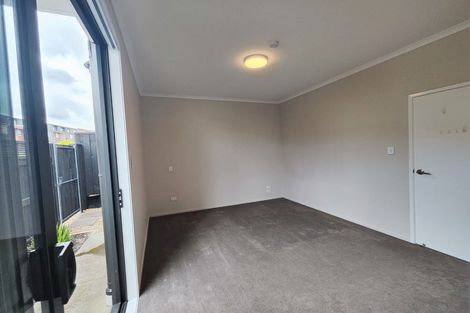 Photo of property in 14 Raranga Lane, Hobsonville, Auckland, 0616