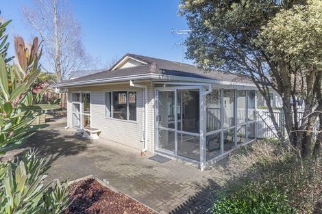 Photo of property in 2 Ashdown Place, Pahurehure, Papakura, 2113