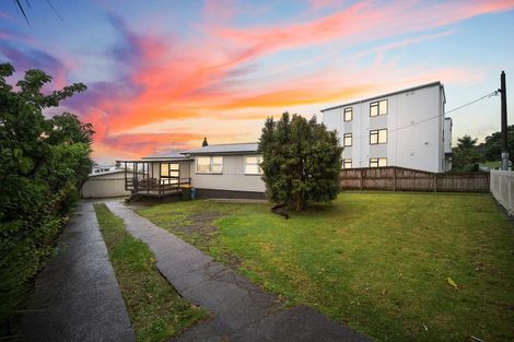 Photo of property in 591 Massey Road, Mangere, Auckland, 2022