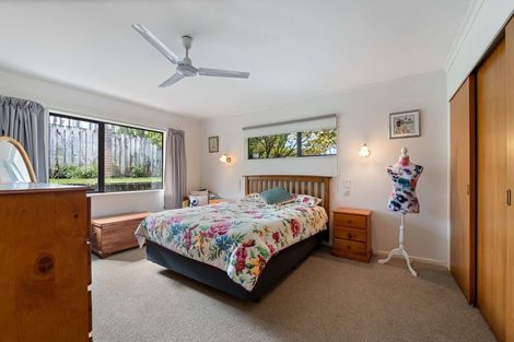 Photo of property in 4 Ruskin Place, Westown, New Plymouth, 4310