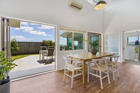 Photo of property in 14 Renner Place, Pyes Pa, Tauranga, 3112