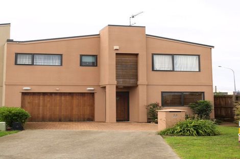 Photo of property in 24 Puma Drive, Golflands, Auckland, 2013