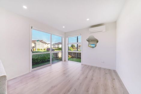 Photo of property in 10 Kauri Heart Avenue, Takanini, 2112