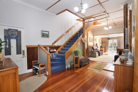 Photo of property in 6 Edwards Street, Kimbolton, Feilding, 4777