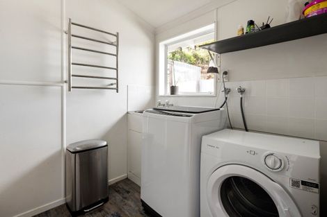 Photo of property in 28 Rothesay Place, Dinsdale, Hamilton, 3204