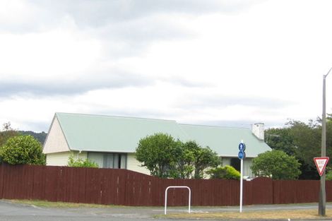 Photo of property in 2 California Drive, Totara Park, Upper Hutt, 5018