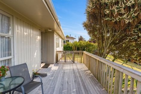Photo of property in 52 Richmond Avenue, Richmond Heights, Taupo, 3330