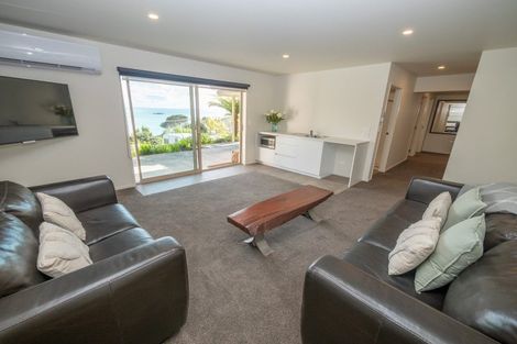 Photo of property in 16 Rangikapiti Road, Coopers Beach, 0420