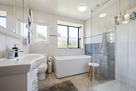 Photo of property in 34 Pembroke Road, Northland, Wellington, 6012