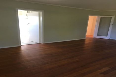 Photo of property in 2 Totara Grove, Hillcrest, Auckland, 0627