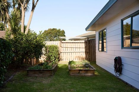 Photo of property in 93 Romana Crescent, Papamoa Beach, Papamoa, 3118
