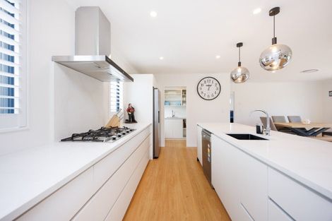 Photo of property in 52 Hunia Terrace, Himatangi Beach, Foxton, 4891