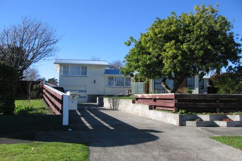 Photo of property in 7 Cohen Place, Milson, Palmerston North, 4414