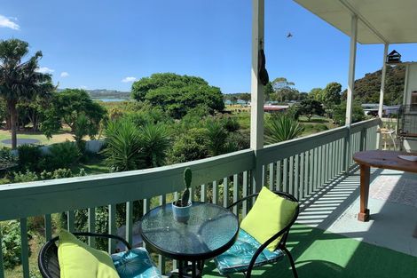Photo of property in 35 Tahuna Road, Paihia, 0200