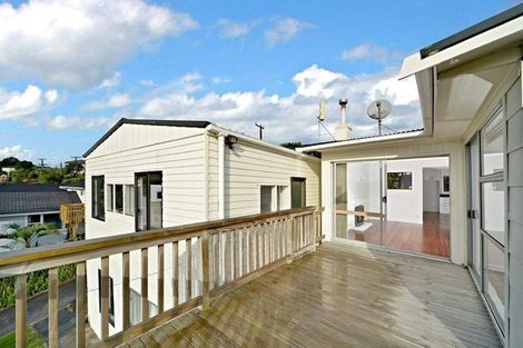 Photo of property in 25 Hillcrest Road, Hatfields Beach, Orewa, 0931
