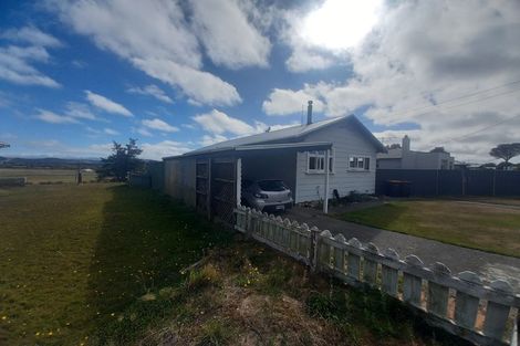 Photo of property in 3 Main Road, Tuatapere, 9620