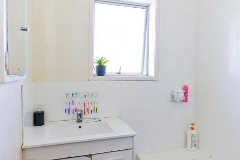 Photo of property in 612 Kiwi Street, Camberley, Hastings, 4120