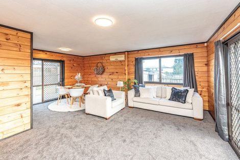 Photo of property in 29 Laird Street, Castlecliff, Whanganui, 4501