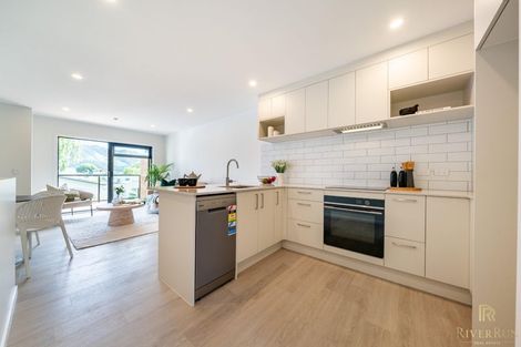 Photo of property in 14b Cairo Street, Upper Hutt Central, Upper Hutt, 5018