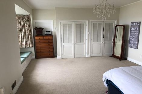 Photo of property in 9 Wadestown Road, Wadestown, Wellington, 6012