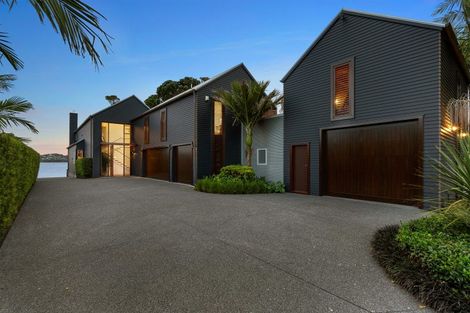 Photo of property in 8 Musick Point Road, Bucklands Beach, Auckland, 2012