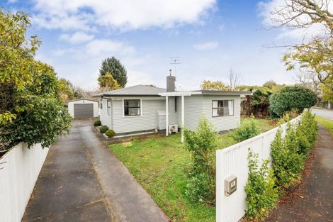 Photo of property in 18 Snowdon Avenue, Terrace End, Palmerston North, 4410