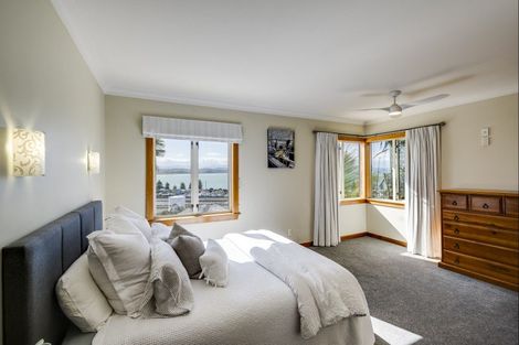 Photo of property in 8 Lambton Road, Hospital Hill, Napier, 4110