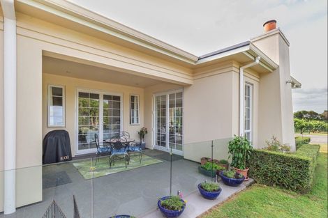 Photo of property in 15 Tarahunga Road, Levin, 5571