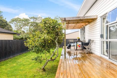 Photo of property in 337 Swanson Road, Ranui, Auckland, 0612