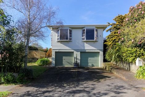 Photo of property in 13 Carlton Terrace, Westown, New Plymouth, 4310
