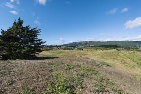Photo of property in 184 Paetawa Road, Peka Peka, Waikanae, 5391