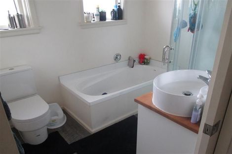 Photo of property in 16 Dunarnan Street, Avonside, Christchurch, 8061