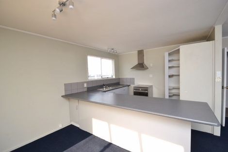 Photo of property in 17 Sabot Place, Massey, Auckland, 0614