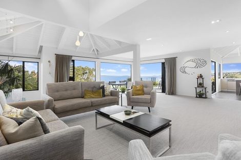 Photo of property in 6 Portal Place, Murrays Bay, Auckland, 0630