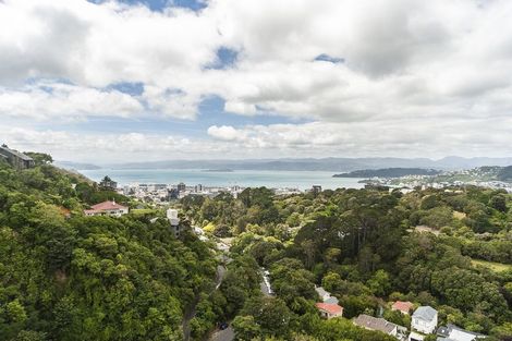 Photo of property in 43 Harbour View Road, Northland, Wellington, 6012