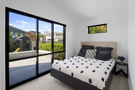 Photo of property in 272 Cannon Hill Crescent, Mount Pleasant, Christchurch, 8081