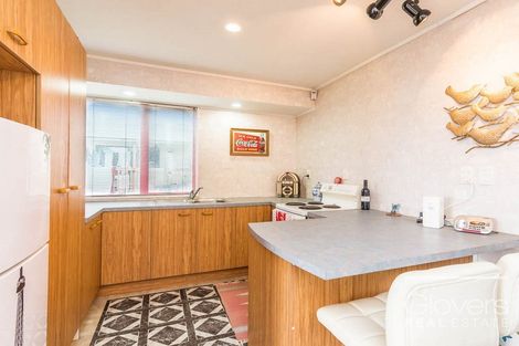 Photo of property in 205 Glengarry Road, Glen Eden, Auckland, 0602