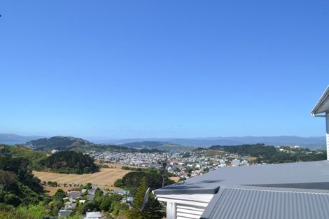 Photo of property in 10 Laurent Place, Kingston, Wellington, 6021