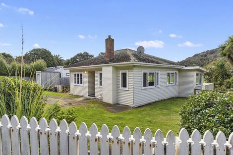 Photo of property in 1 Weranui Road, Waiwera, Orewa, 0994