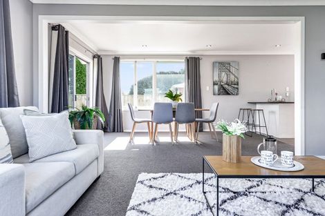 Photo of property in 10 Lugton Street, Nawton, Hamilton, 3200