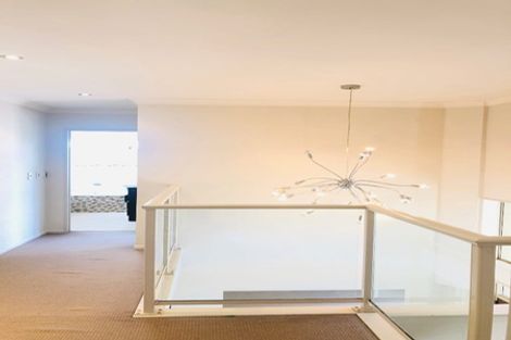 Photo of property in 219 Hill Road, The Gardens, Auckland, 2105