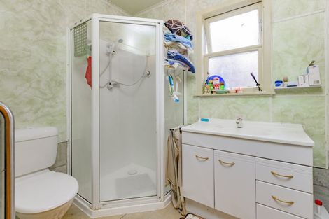 Photo of property in 96 Rosier Road, Glen Eden, Auckland, 0602