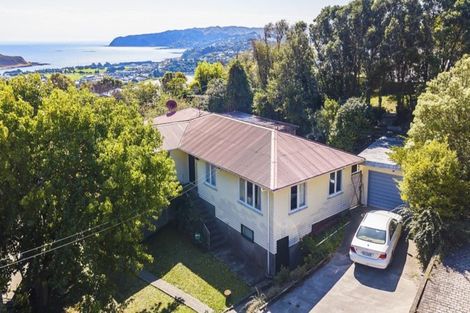 Photo of property in 69 Kahu Road, Paremata, Porirua, 5024