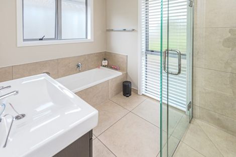 Photo of property in 5 Lithgow Drive, Otamatea, Whanganui, 4500